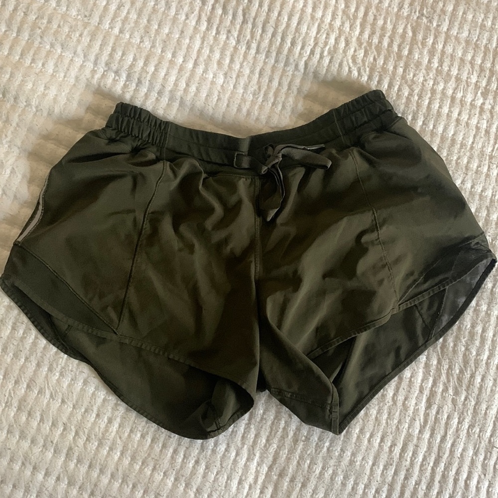 Lululemon hotty hot shorts green